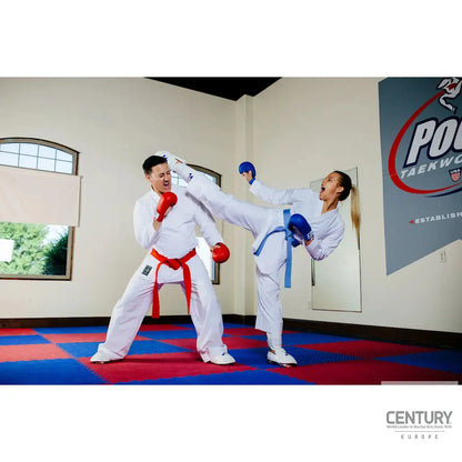 Karatehandskar kumite träning demonstration